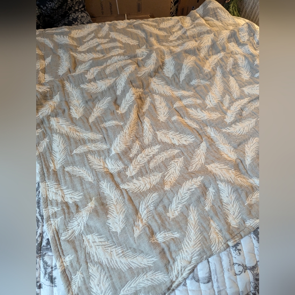 crane baby blanket grey feather - Picture 2 of 6